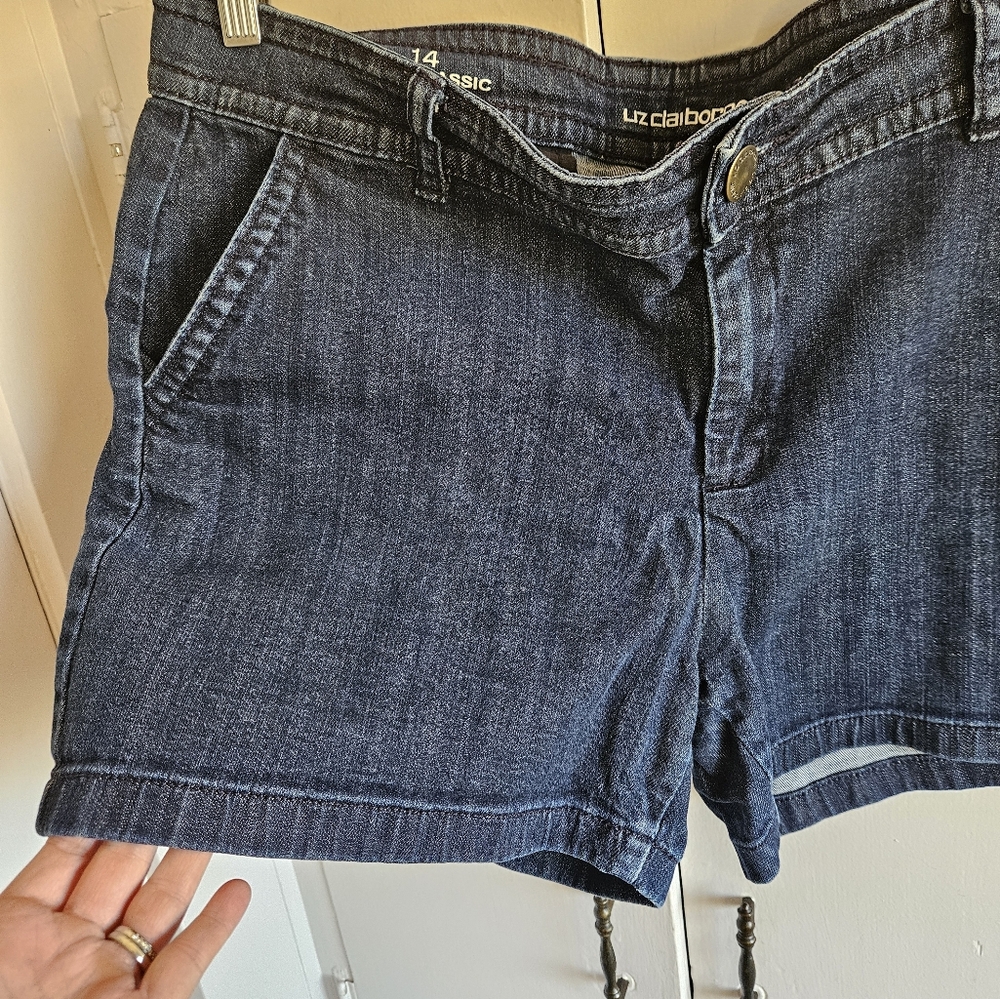 Liz Claiborne Denim classic jean shorts Size 14 - Picture 5 of 6